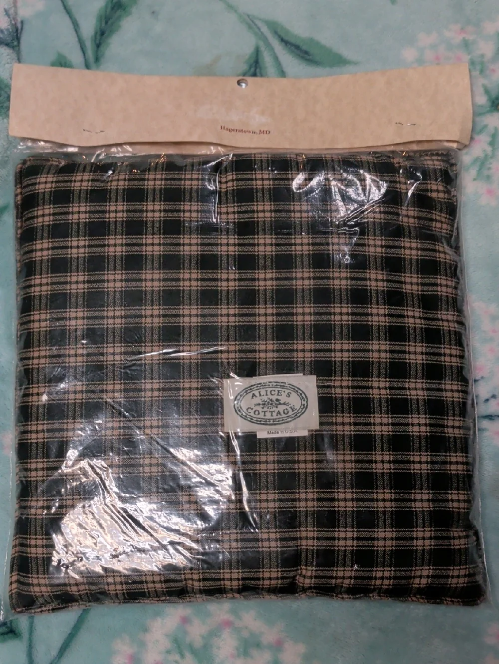 Alice's Cottage Spiced Hot Pad - Black Plaid with Holiday Gingerbread Design